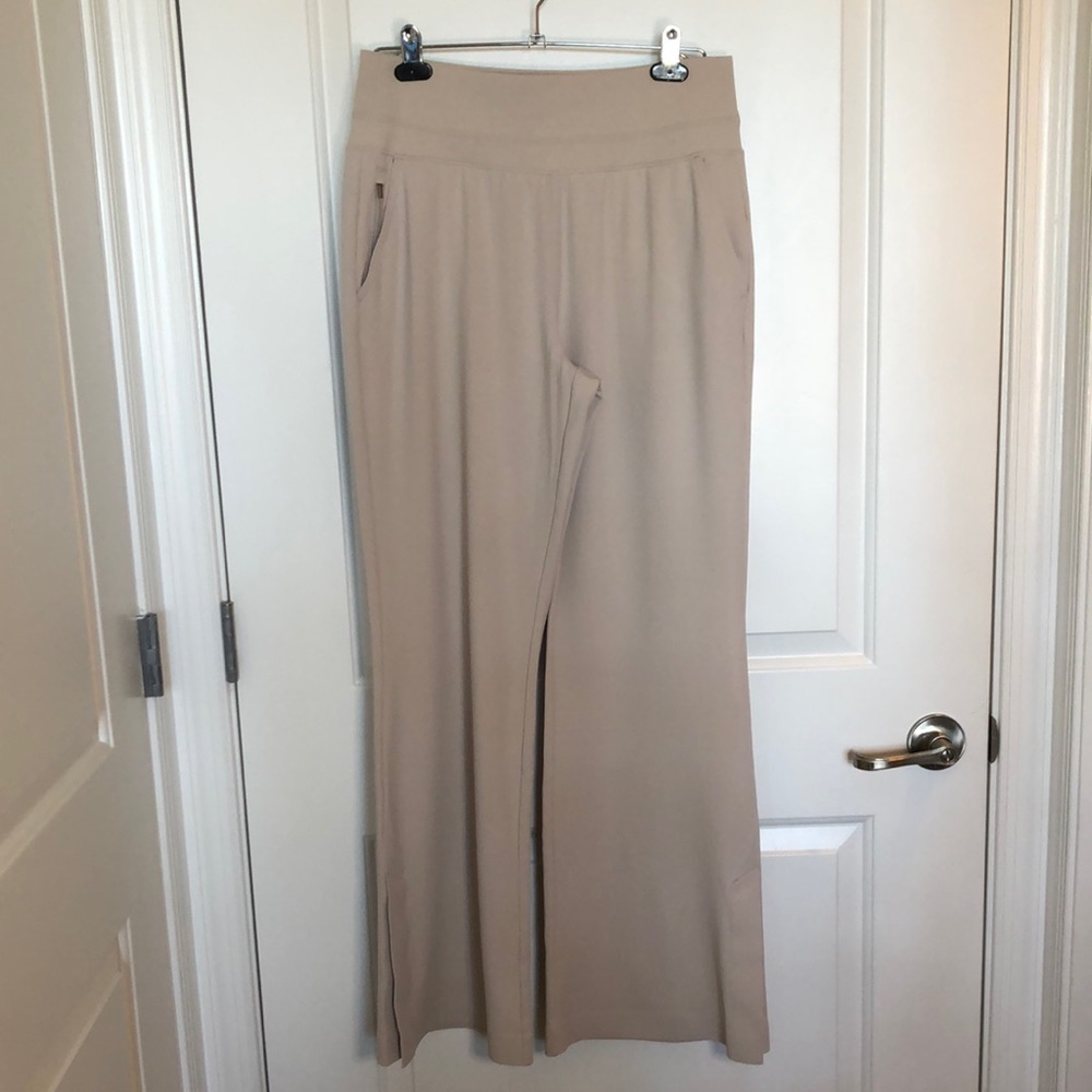 Athlete Venice Flare Pant